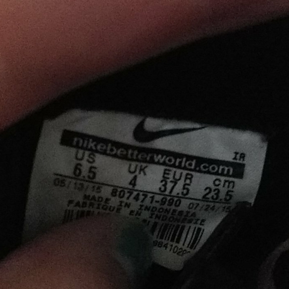 Womens Nike Cortez Bronze w/Black&White Size 6.5 - Picture 3 of 4